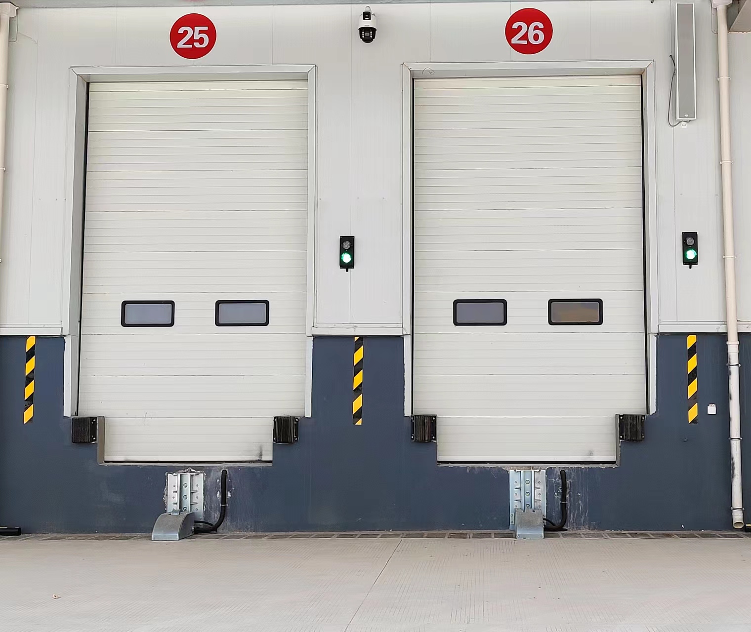 THM-600 Hydraulic Vehicle Restraints